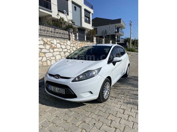 Sahibinden Ford Fiesta 1.4 TDCi Trend 2012 Model 