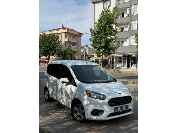 Sahibinden Hatasız Ford Tourneo Courier 1.5 TDCi Delux 2023 Model 