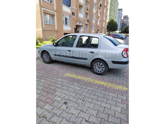 İlk Sahibinden 2005 Model  Renault. Düşük km..Temiz...