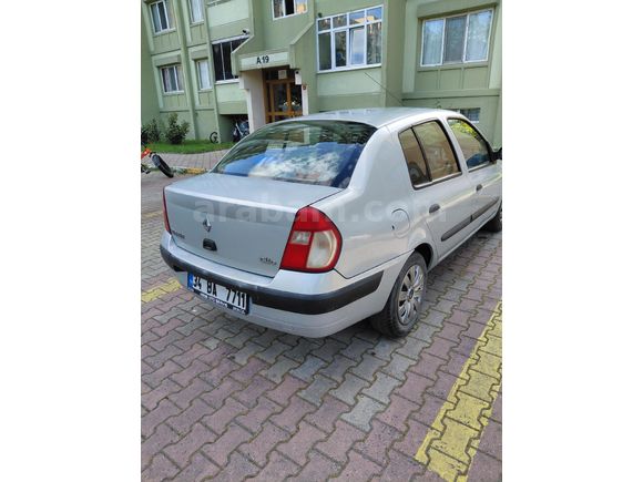 İlk Sahibinden 2005 Model  Renault. Düşük km..Temiz...