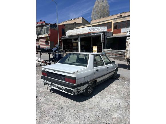 Sahibinden Renault R 9 1.4 Broadway GTE 1992 Model 