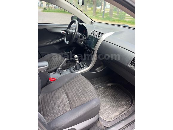 2011 MODEL TOYOTA COROLLA 1.33 
