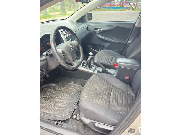2011 MODEL TOYOTA COROLLA 1.33 