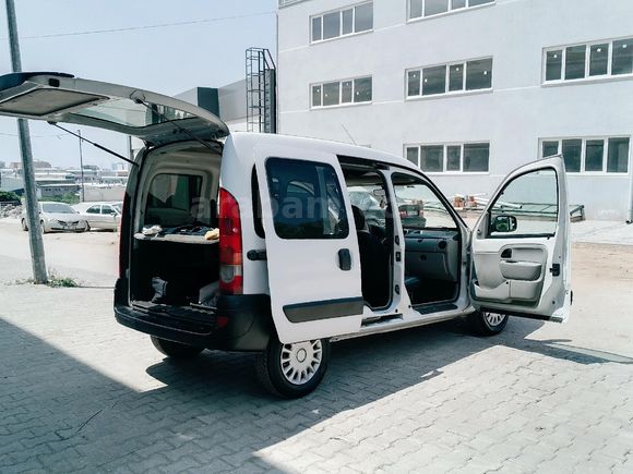 Sahibinden Renault Kangoo Multix 1.5 dCi Authentique 2005 Model  348.200 km Beyaz