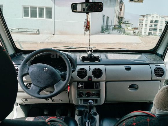 Sahibinden Renault Kangoo Multix 1.5 dCi Authentique 2005 Model  348.200 km Beyaz
