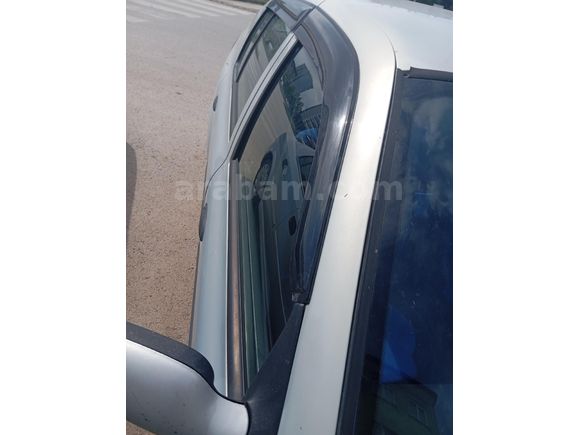 Sahibinden Renault Clio 1.4 Expression 2002 Model