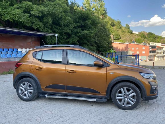 Sahibinden  Lansman Renk   Boyasız Değişensiz Stepway  Otomatik