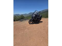 Yamaha X-Max 250 bakimlari duzenli yapilmistir 4 mevsim anlas lastik ler yeni ayarin da kusonik bisorunu yoktur  Iron Max ABS