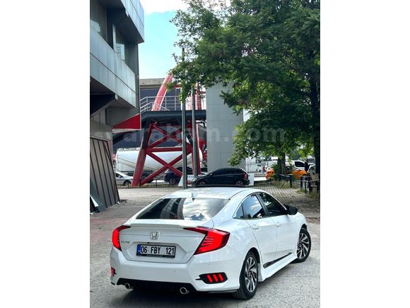 Sahibinden Honda Civic 1.6i VTEC Eco Elegance 2018 Model