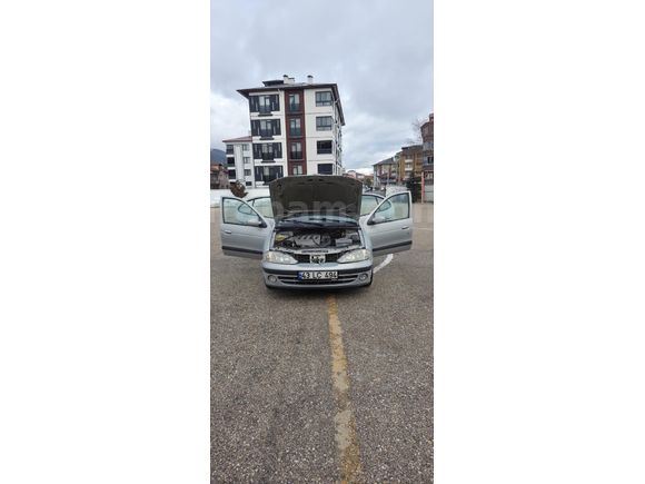 Sahibinden Renault Megane 1.6 Alize 2004 Model