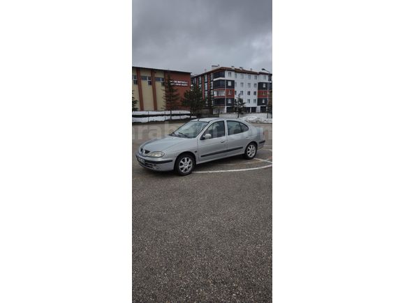 Sahibinden Renault Megane 1.6 Alize 2004 Model