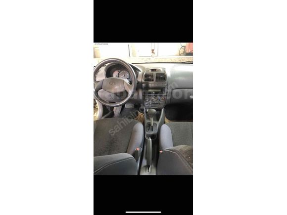 SAHİBİNDEN BAKIMLI KLİMALI OTOMATİK VİTESLİ ARAÇ