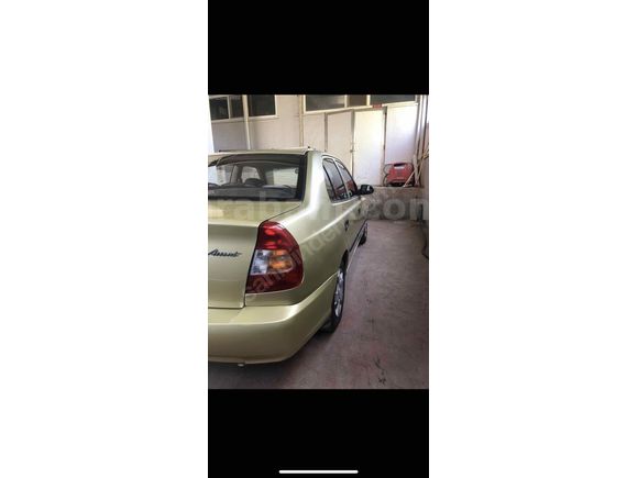 SAHİBİNDEN BAKIMLI KLİMALI OTOMATİK VİTESLİ ARAÇ