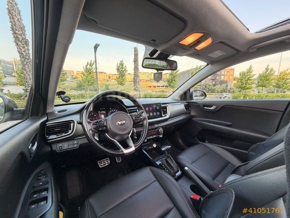 HATASIZ KİA STONİC PRESTİGE PAKET KM 65 BİNDE FUL+FUL
