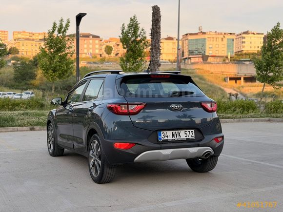 HATASIZ KİA STONİC PRESTİGE PAKET KM 65 BİNDE FUL+FUL