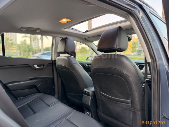HATASIZ KİA STONİC PRESTİGE PAKET KM 65 BİNDE FUL+FUL