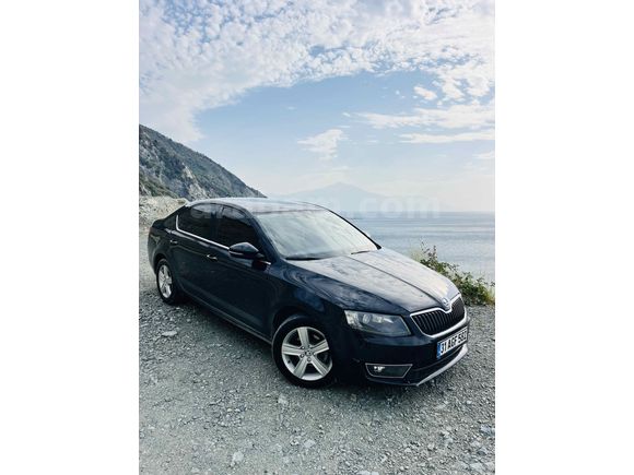 Sahibinden Skoda Octavia 1.6 TDI Elegance 2015 Model  225.000 km Siyah