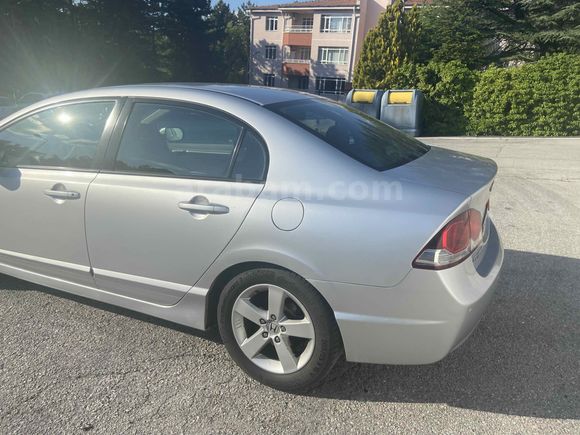 Sahibinden Honda Civic 1.6i VTEC Elegance 2011 Model Kayseri