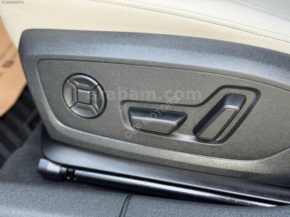 BOYASIZ 2025 MODEL AUDİ A3 SPORTBACK 35 TFSI ADVANCED (10.000km)