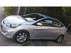 Sahibinden Hyundai Accent Blue 1.4 CVVT Mode Plus 2014 Model