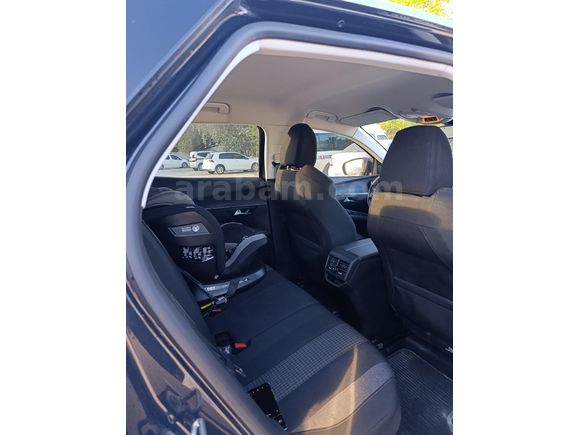 ÖĞRETMENDEN TEMİZ KULLANILMIŞ DÜŞÜK KM 2020 MODEL 3008
