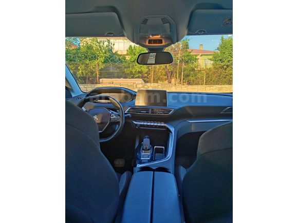 ÖĞRETMENDEN TEMİZ KULLANILMIŞ DÜŞÜK KM 2020 MODEL 3008