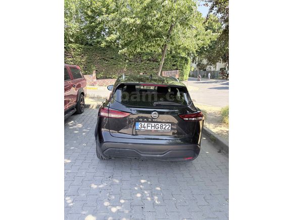 Sahibinden Nissan Qashqai 1.3 DIG-T Sky Pack 2022 Model 