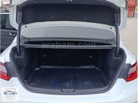 2021 MODEL MEGANE 4 HATASIZ AYARINDA KM:109 BİNDE BAKIMLI