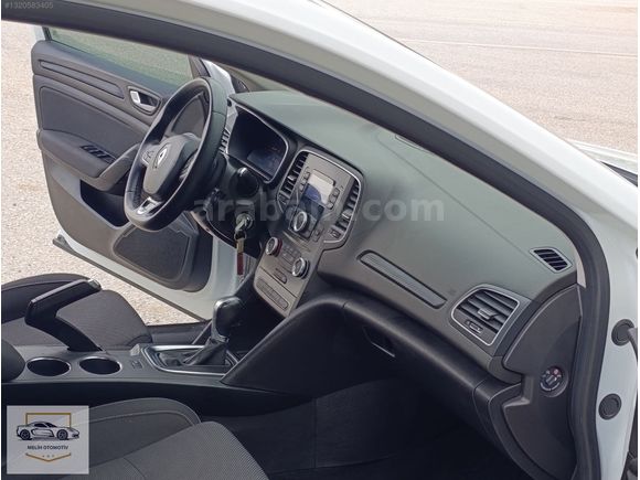 2021 MODEL MEGANE 4 HATASIZ AYARINDA KM:109 BİNDE BAKIMLI