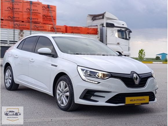 2021 MODEL MEGANE 4 HATASIZ AYARINDA KM:109 BİNDE BAKIMLI
