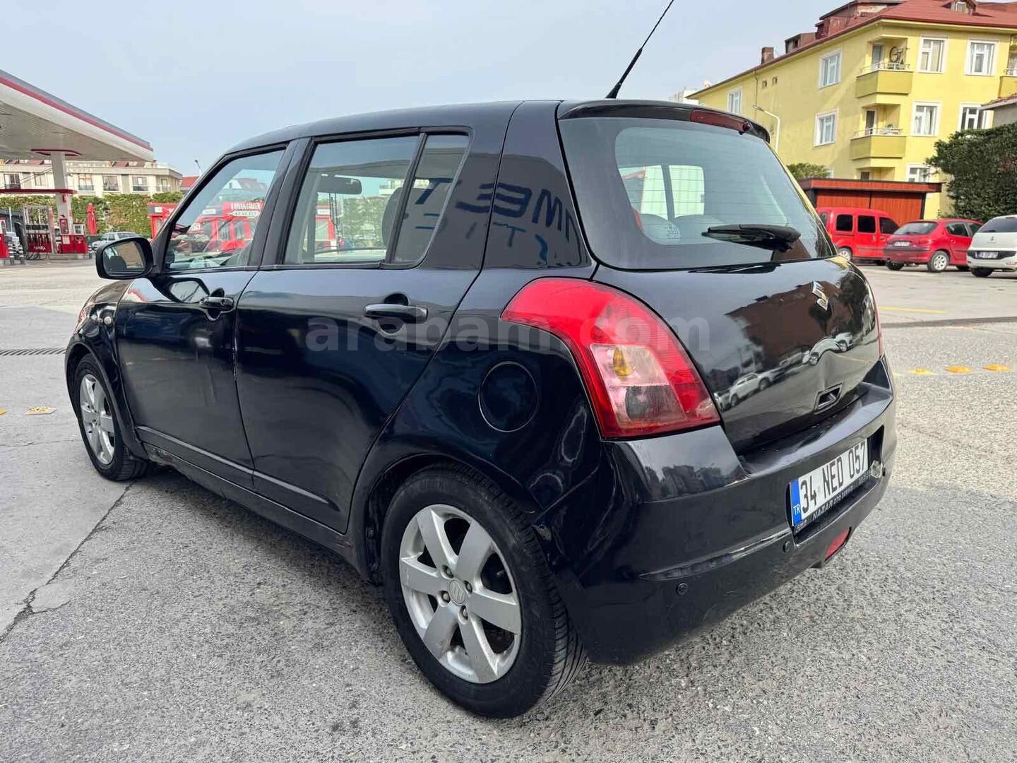 Sahibinden Suzuki Swift 1.5 AT 2008 Model İstanbul 235.000 km Siyah 3