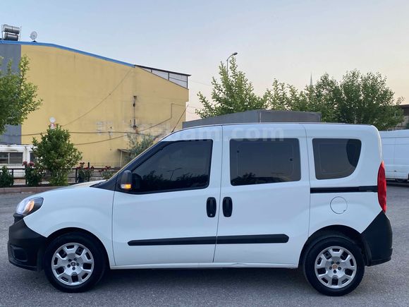 CELAL OTOMOTİV’DEN 2022 1.6 EASY 108 BİNDE DOBLO