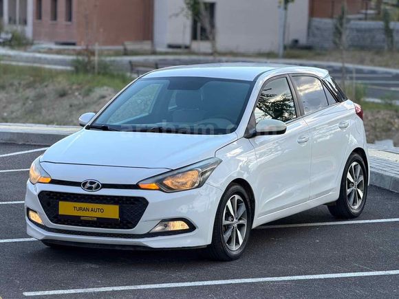 Galeriden Hyundai i20 1.4 CRDi Style 2017 Model Adıyaman