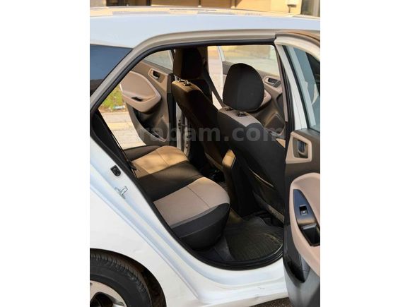 Galeriden Hyundai i20 1.4 CRDi Style 2017 Model Adıyaman