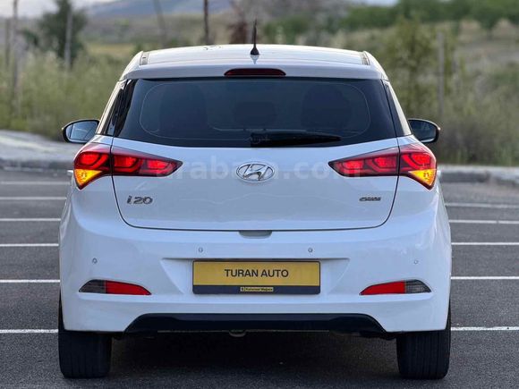 Galeriden Hyundai i20 1.4 CRDi Style 2017 Model Adıyaman