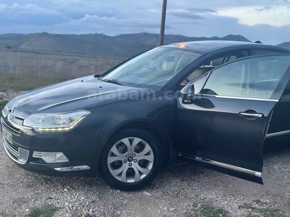 Takas olur Sahibinden Citroen C5 1.6 e-HDi Dynamique 2011 Model euro 5 motor  