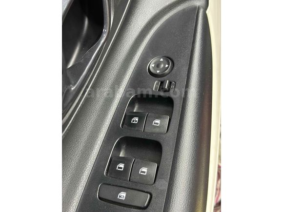 Sahibinden Hyundai i20 1.4 MPI Style Plus 2022 Model 