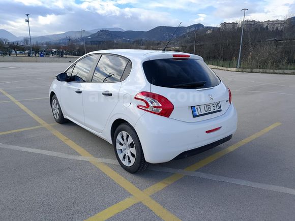 Sahibinden Peugeot 208 1.2 VTi Access 2012 Model