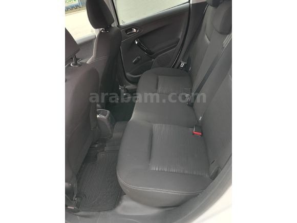 Sahibinden Peugeot 208 1.2 VTi Access 2012 Model