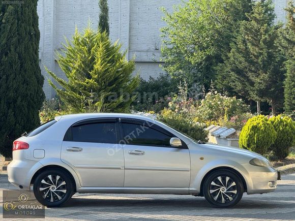 ÖZORTAKLAR,DAN 2006 LACETTİ 1.6 BENZİN LPG 156 BİN KM OTOMATİK