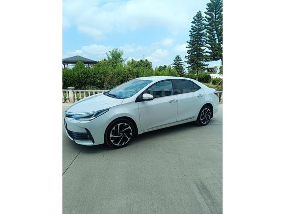 帰省中ページ Sahibinden Toyota Corolla 1.6 Premium 50.Yıl 2017 Model Adana