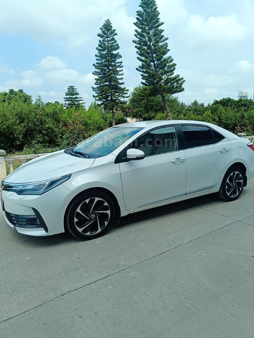 Sahibinden Toyota Corolla 1.6 Premium 50.Yıl 2017 Model Adana