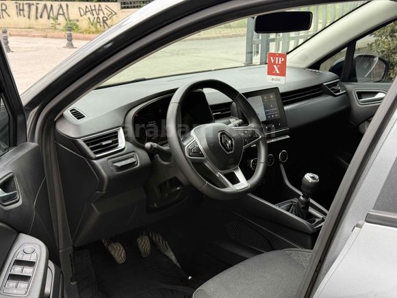 Sahibinden Renault Clio 1.0 TCe Touch 2023 Model 