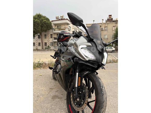Otoban Canavarı 250SR 