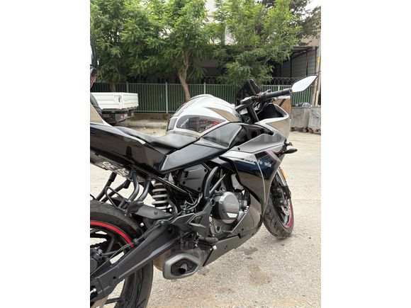 Otoban Canavarı 250SR 