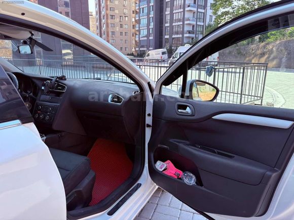 2012 KUSURSUZ TEMİZLİKTE 1.6 E-HDİ C4 112 HP OTOMATİK
