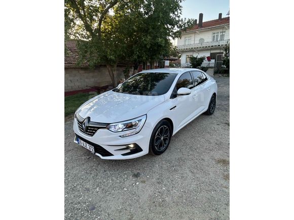 Sahibinden Renault Megane 1.3 TCe Joy 2022 Model