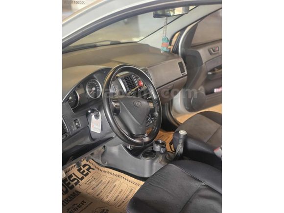 HYUNDAİ GETZ 1.4 2006 MODEL TEMİZ ARAÇ MEMURDAN