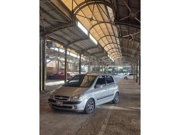 HYUNDAİ GETZ 1.4 2006 MODEL TEMİZ ARAÇ MEMURDAN