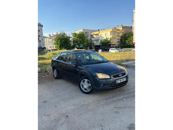 Sahibinden Ford Focus 1.6 TDCi Ghia 2007 Model  370.000 km Mavi